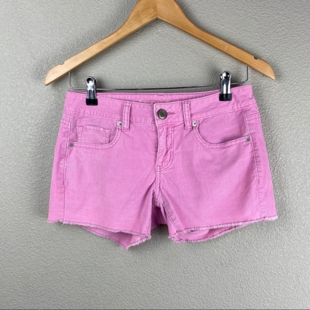 American Eagle 4 pink corduroy shorts
